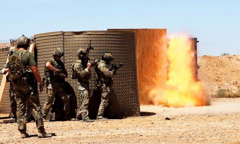 القوات الأمريكية تجري تدريبات...