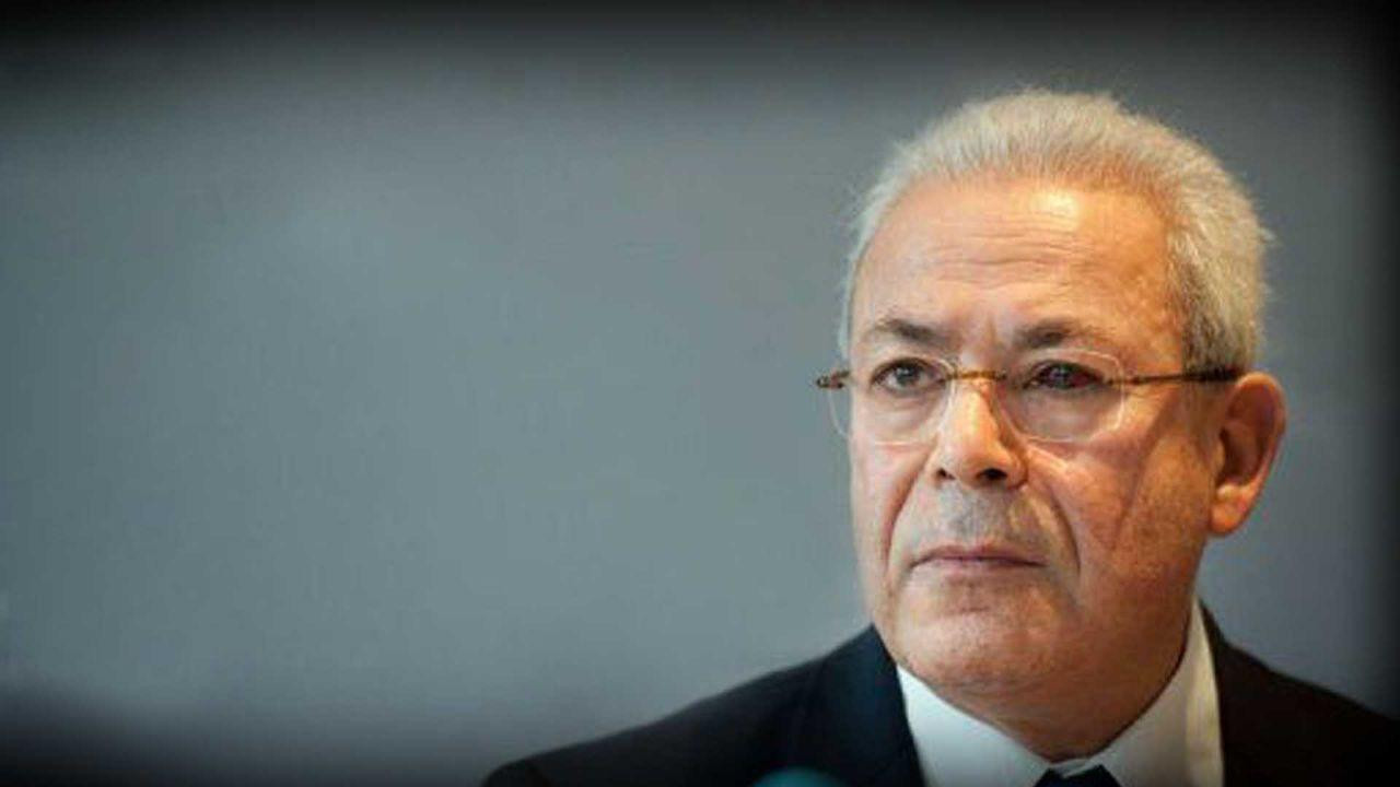 برهان غليون: مصير الأسد بين تف...