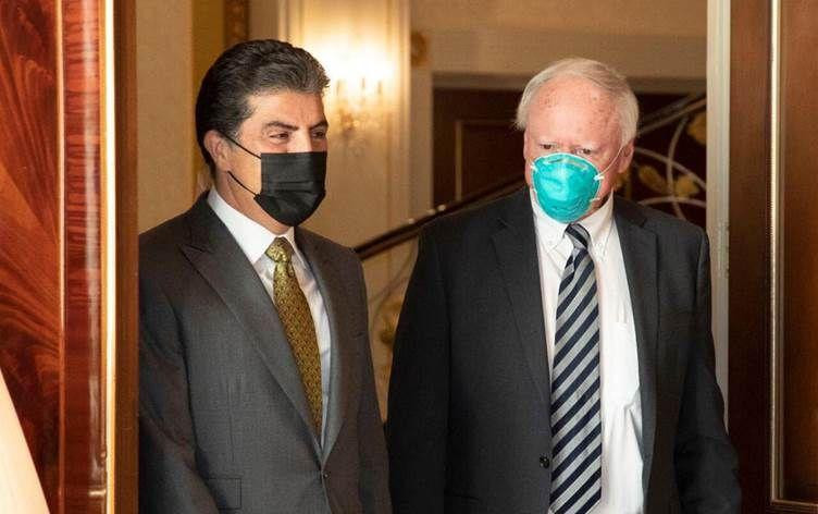 جيفري يبحث مع بارزاني الحوار ا...