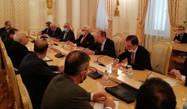 لافروف وظريف يؤكدان دعم صيغة "...