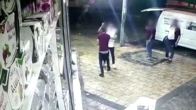 تركيا.. القبض على تركيين طعنا...