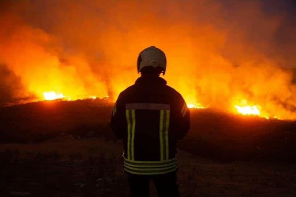 إصابة ثلاثة متطوعين من "الدفاع...