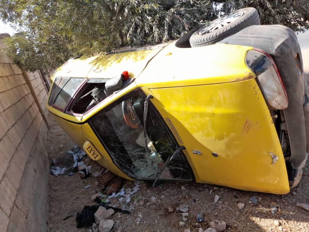 وفاة طفل وإصابة آخرين بحادث مر...