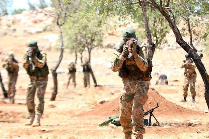 مقتل عنصر للنظام "قنصا" بريف إ...