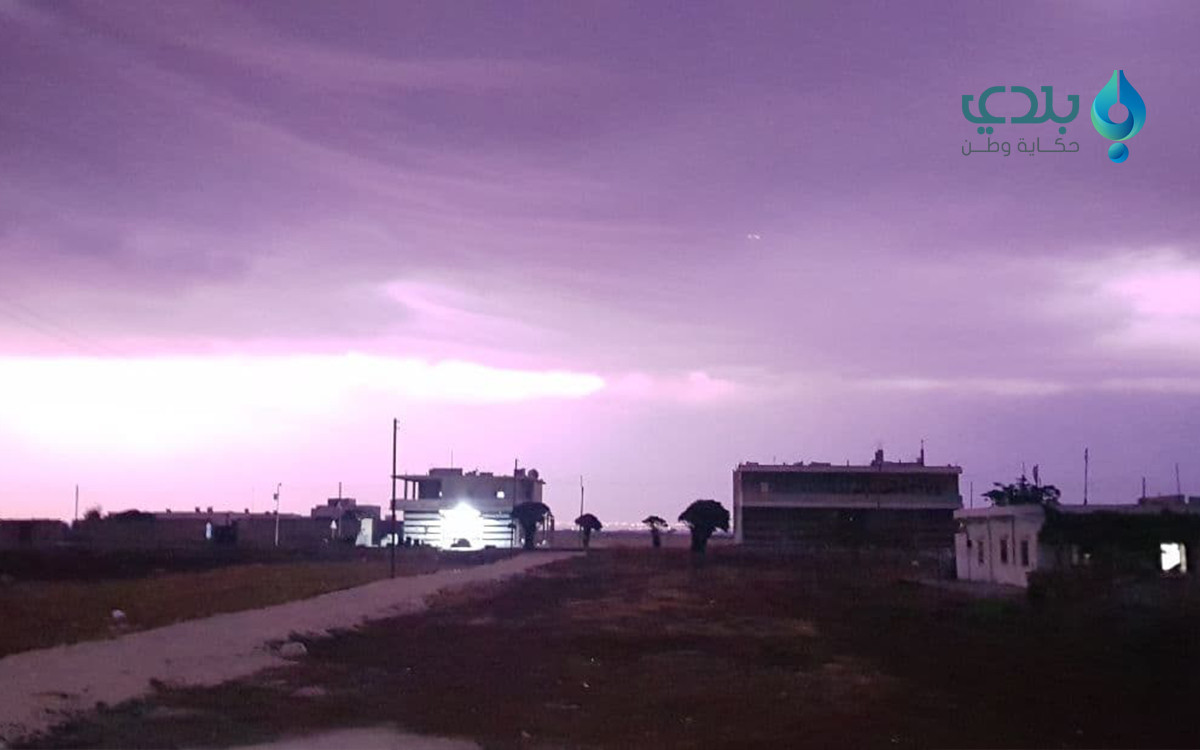 عاصفة رعدية ومطرية تتسبب بحرائ...