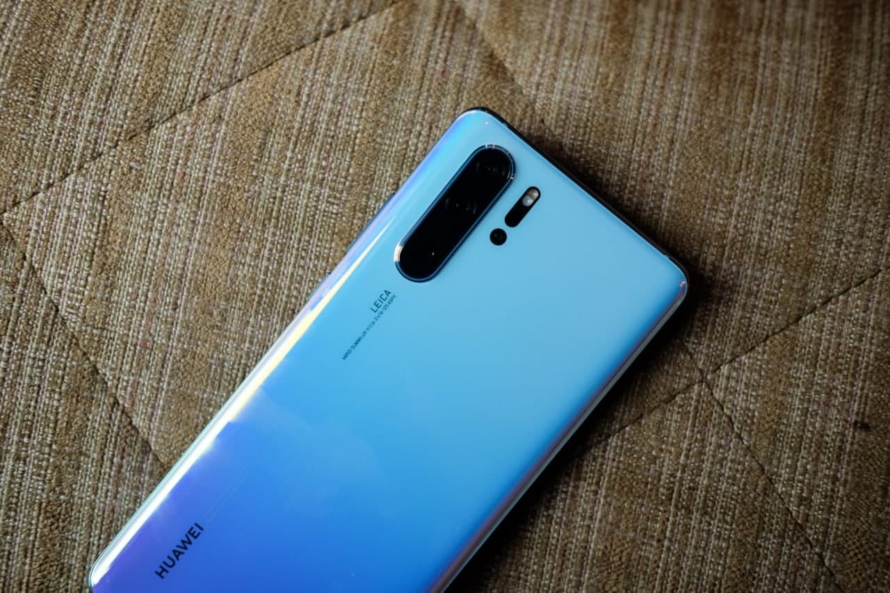 ارتفاع تعرفة جمارك الموبايلات...