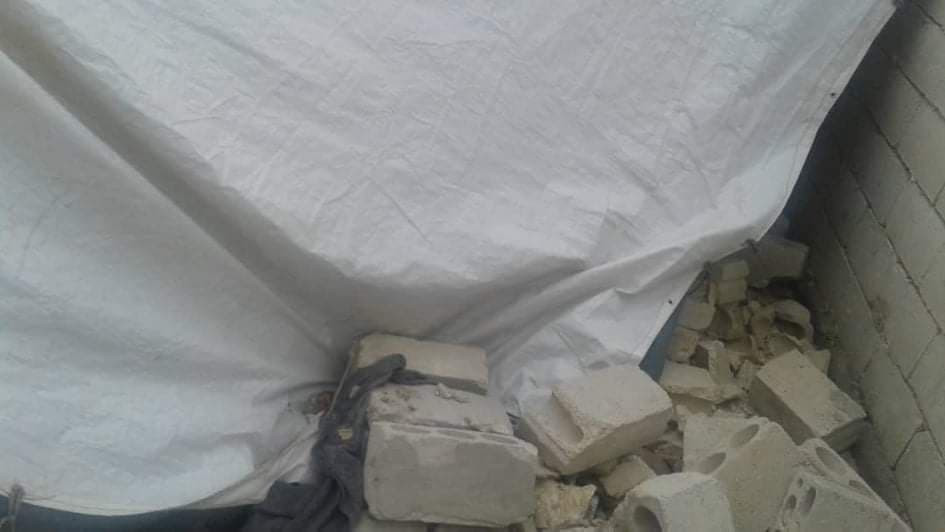 عاصفة مطرية تتسبب بهدم مخيم قي...