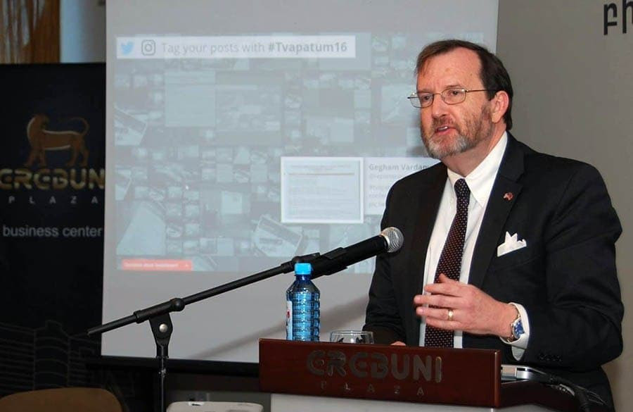 مسؤول أمريكي: النظام السوري ار...