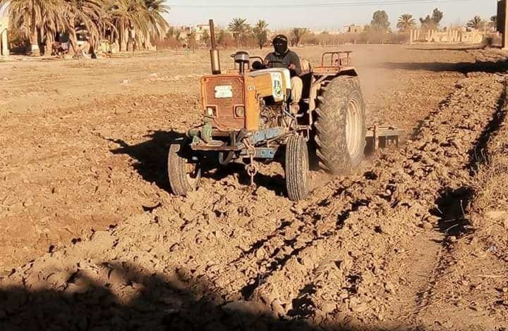 "قسد" تمنع سكان بادية دير الزو...