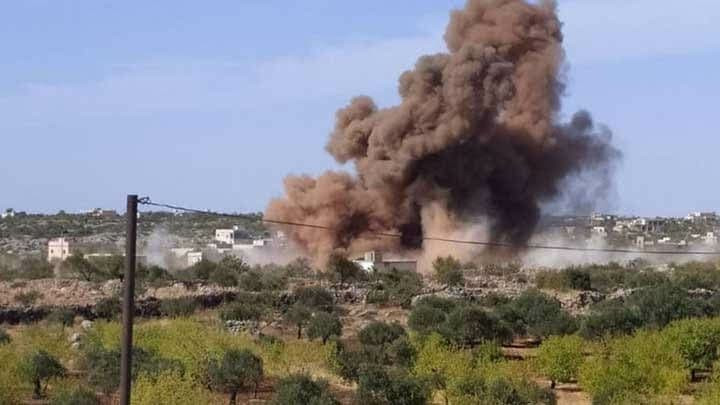 النظام يقصف محيط قاعدة تركية ف...