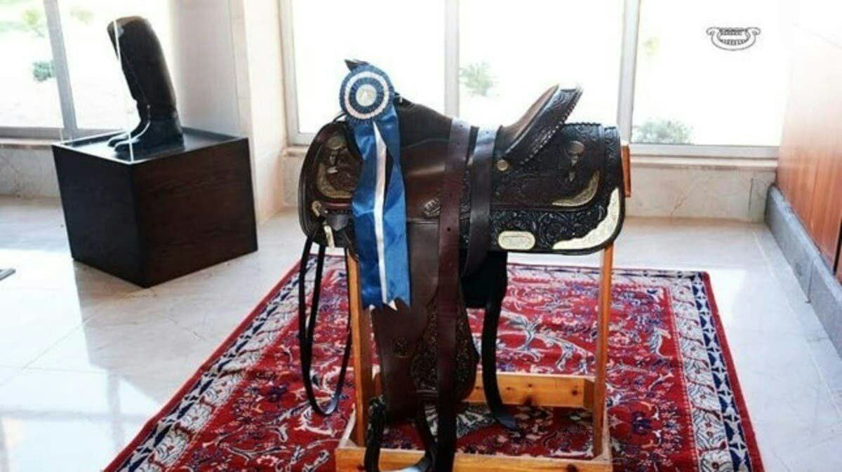 بجزمة وسرج.. النظام يفتتح متحف...