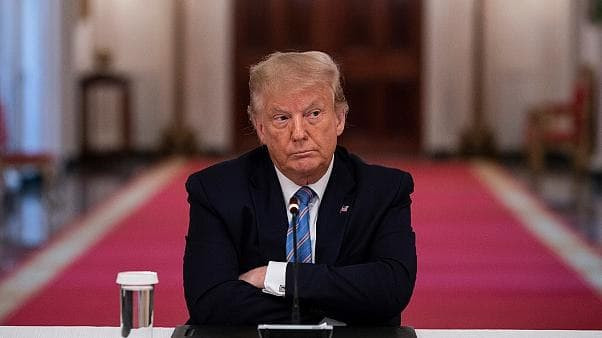 ترامب يعتزم اغتيال معتقل عند "...