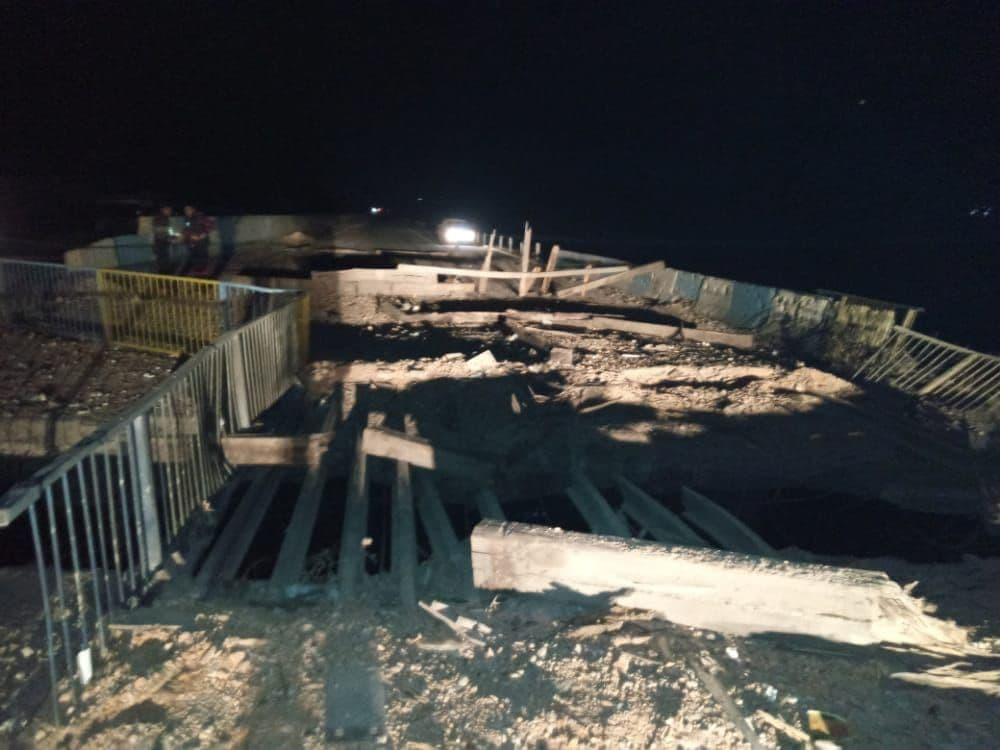 مجهولون يفجرون جسر "النحلة" بر...