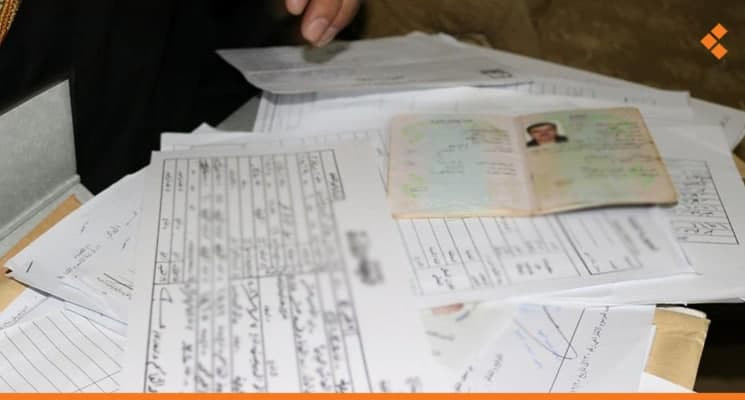سوريون بلا وثائق وأجانب بوثائق...