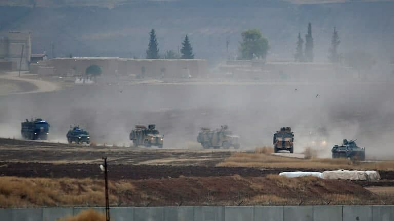 الجيش التركي ينشئ برجاً للمراق...