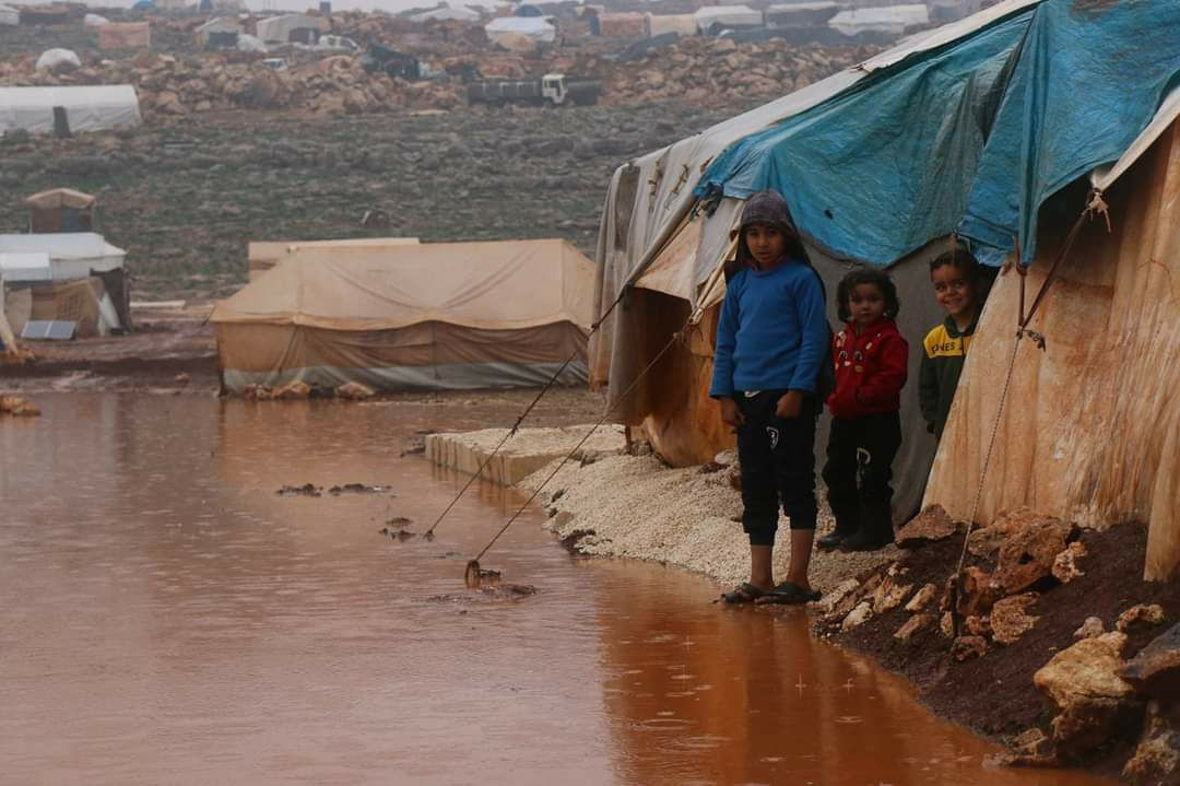 الدفاع المدني: 169 مخيما تضرر...