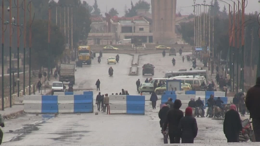 "قسد" تفض مظاهرة لأنصار النظام...