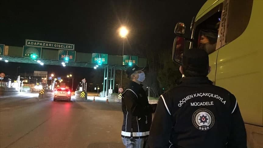 الشرطة التركية تضبط 21 مهاجرا...