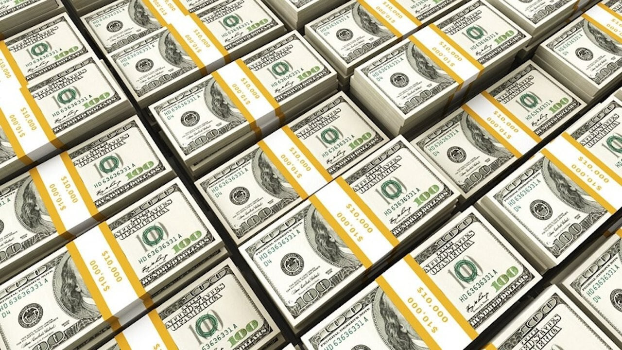 استمرار انهيار الليرة أمام الد...