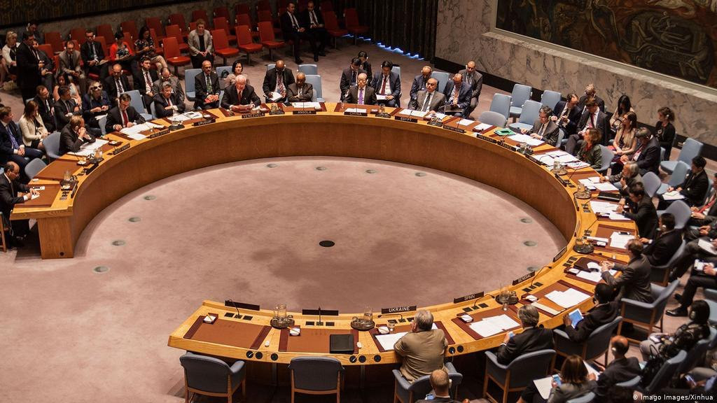 "الائتلاف الوطني" يطالب المجتم...