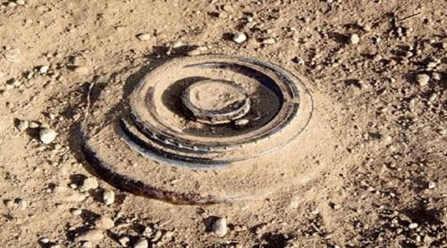 لغم أرضي يتسبب بإصابة طفل ونفو...