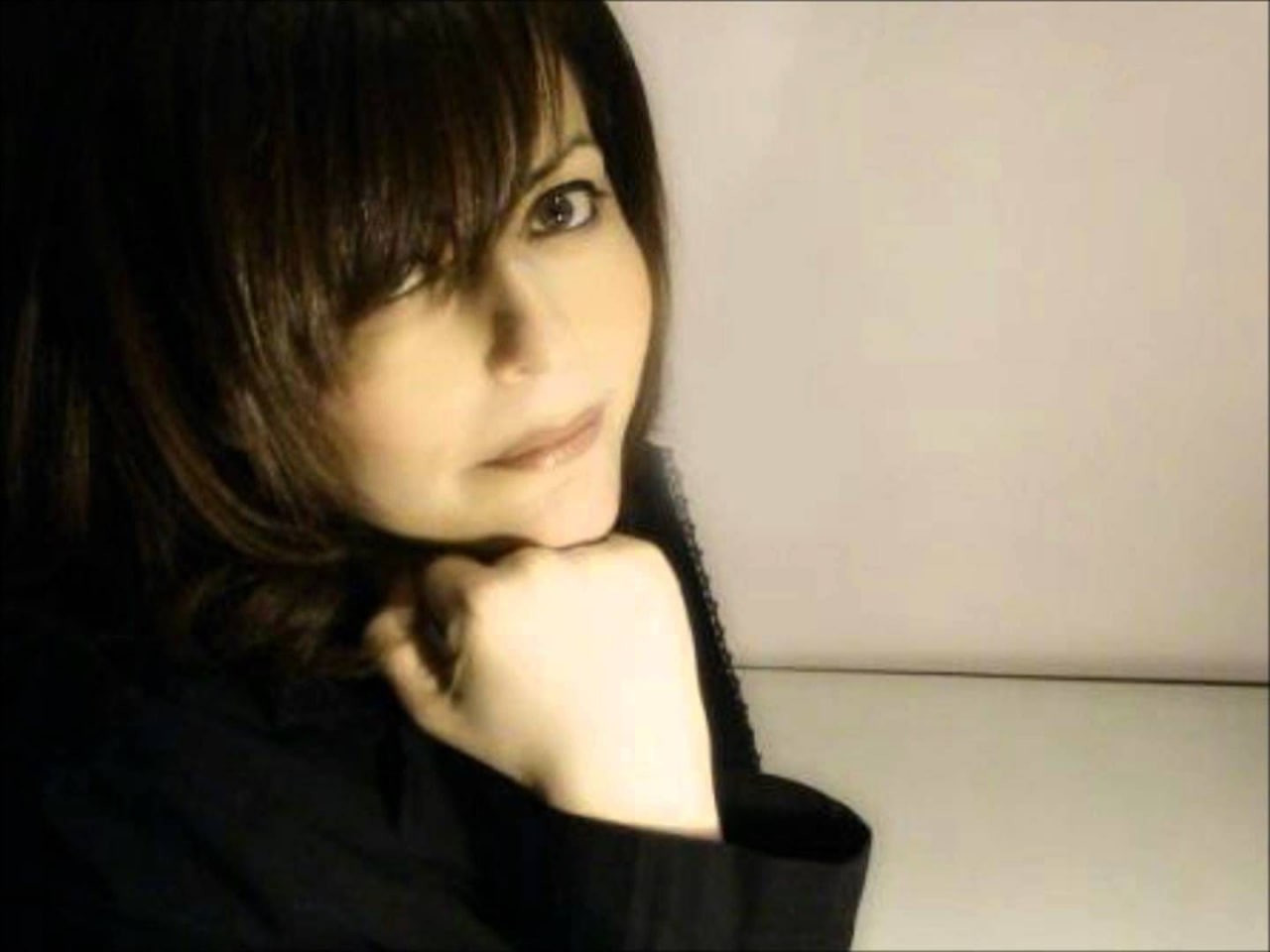 بعد معاناة مع المرض.. وفاة الف...