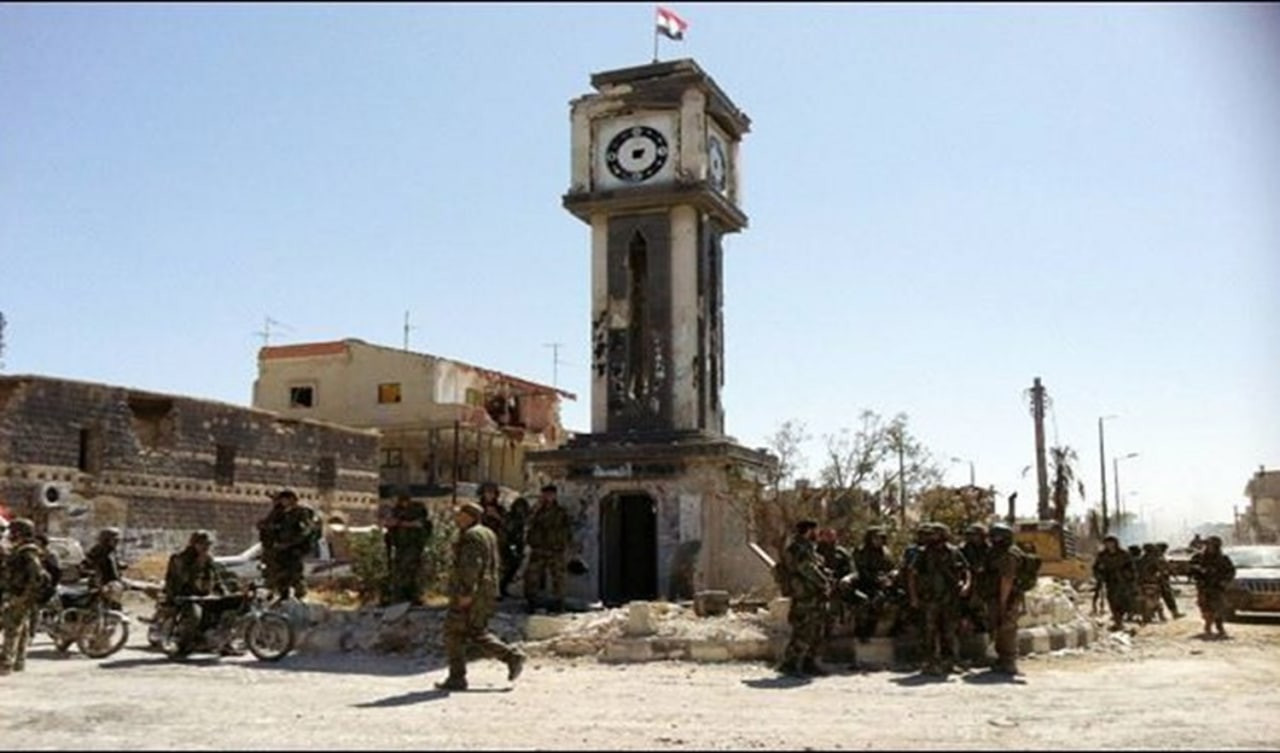 حمص.. إصابة رجل مسن وابنه برصا...