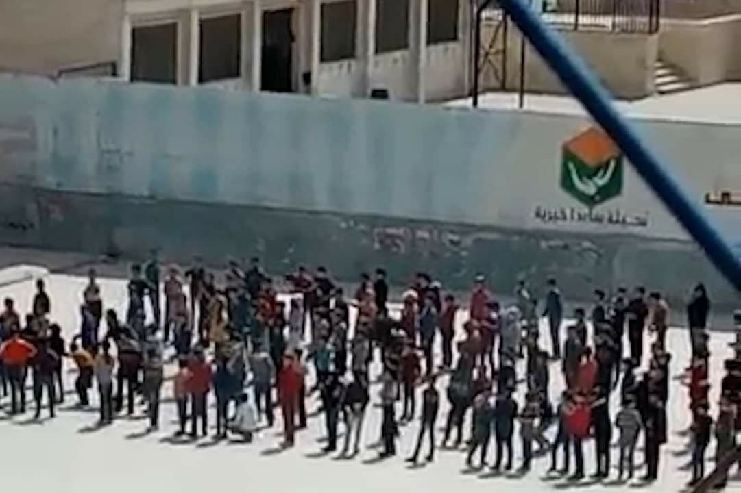 "تربية إدلب" تفصل مدرسا لـ"الش...