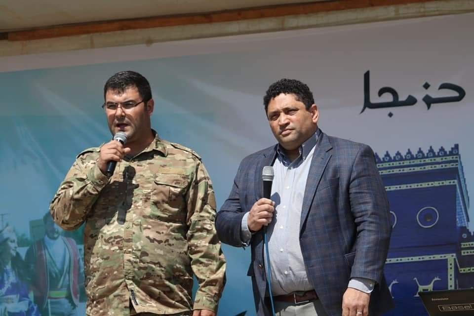 مبعوث أمريكي يلتقي وجهاء عشائر...