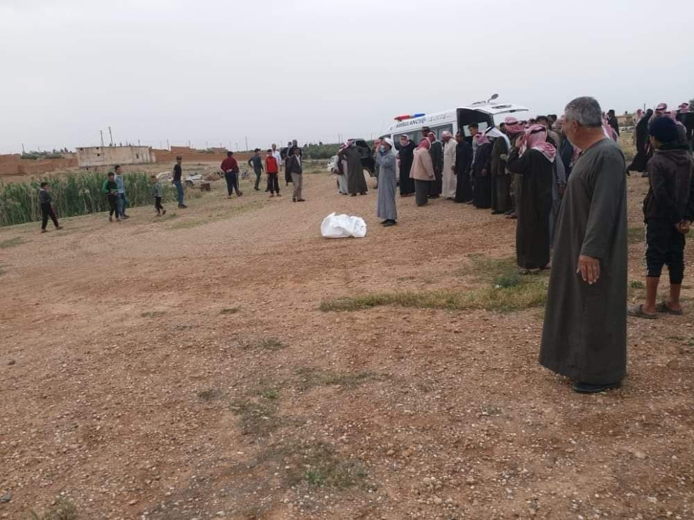 مجموعة مسلحة بزي عسكري تهاجم م...