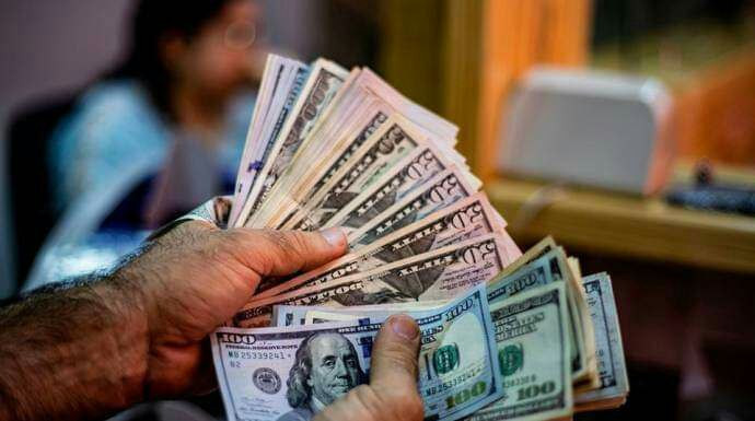 تراجع بسعر صرف الليرة السورية...