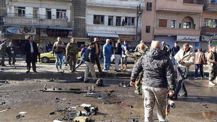 قتلى وجرحى بانفجار عبوة ناسفة...