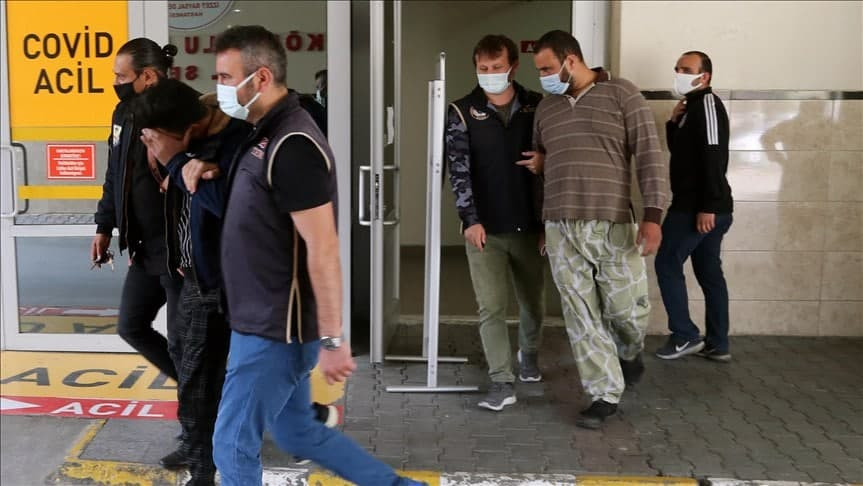 تركيا توقف 3 أشخاص يشتبه بصلته...