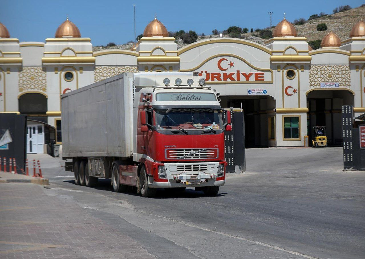 مخاوف من قطع شريان الحياة الوح...