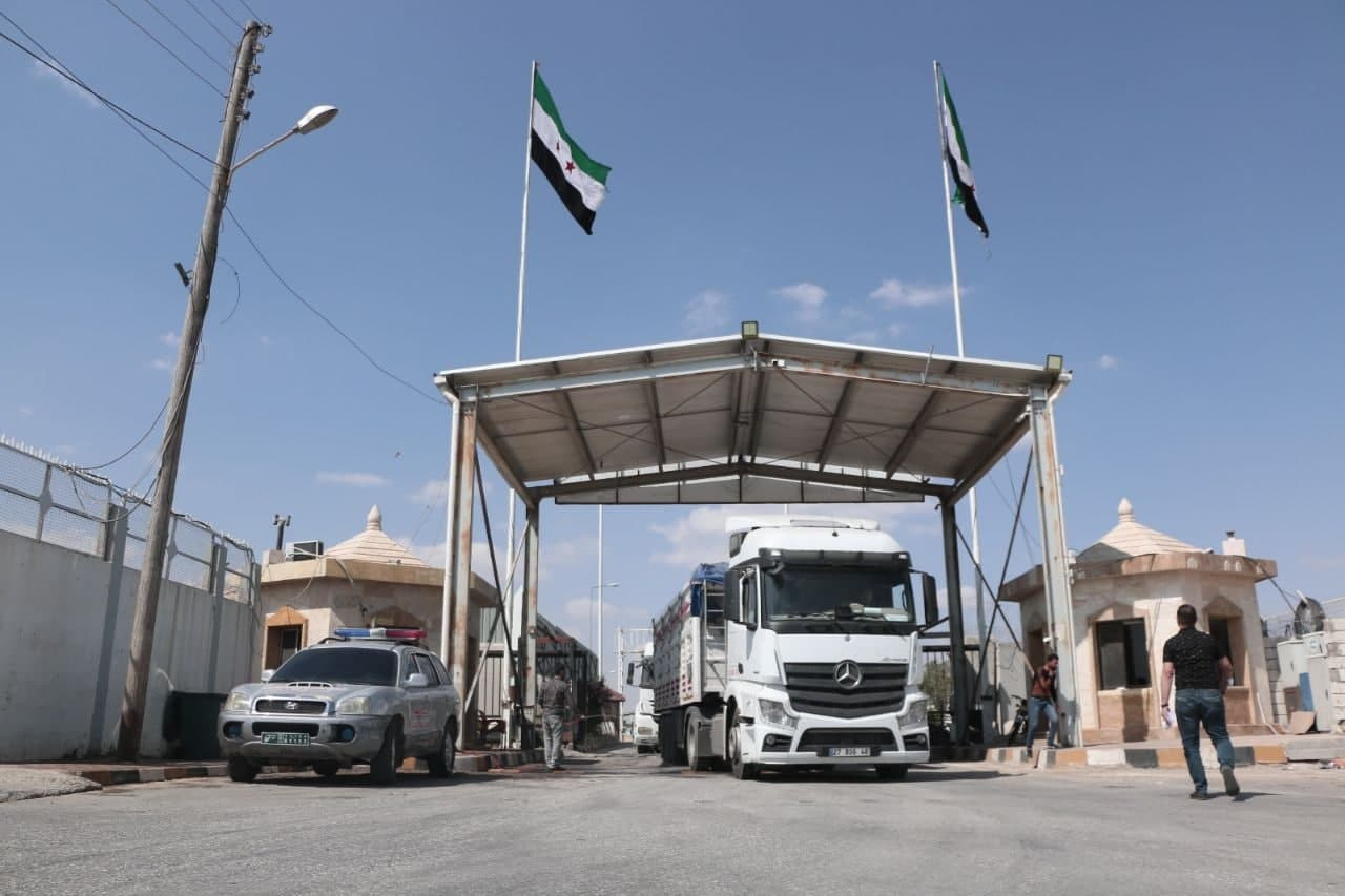 بالصور.. سائقو الشاحنات يتظاهر...