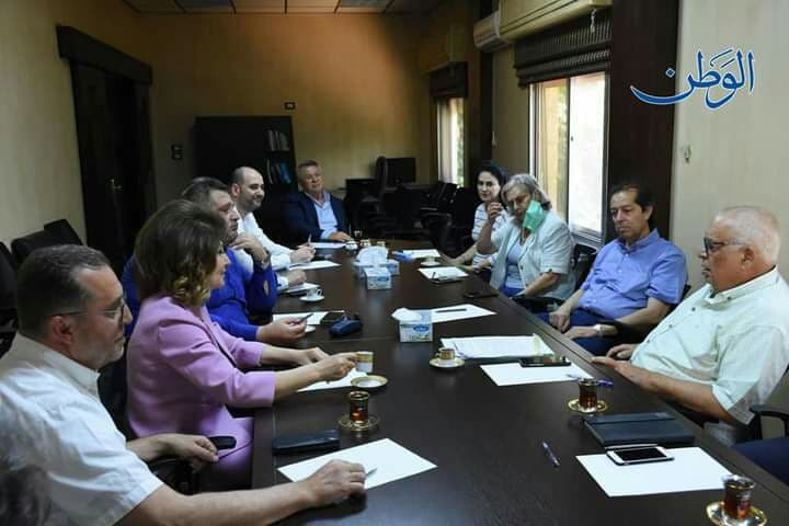 "معامل الأدوية" تهدد.. رفع الأ...