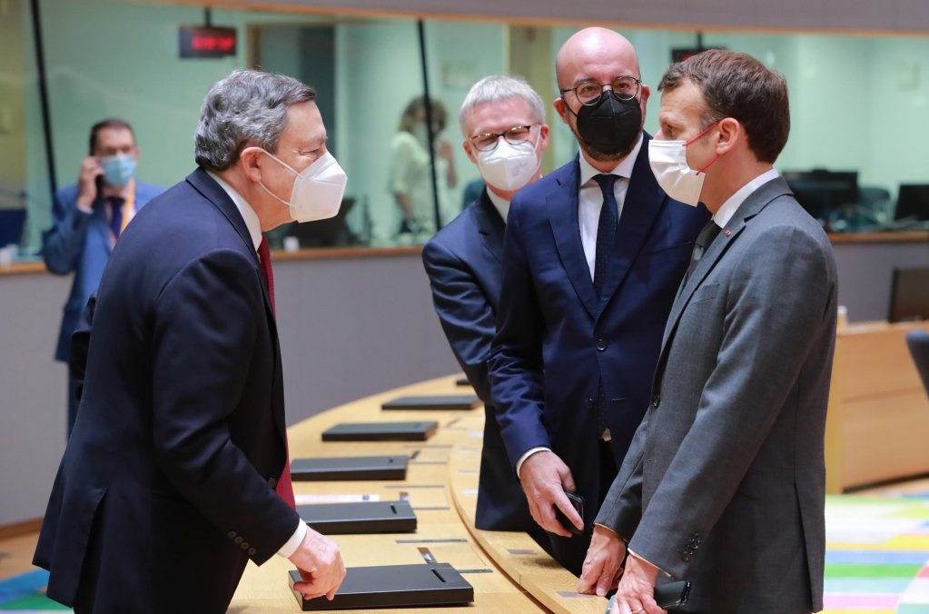 "أوكسفام" تنتقد قادة الاتحاد ا...