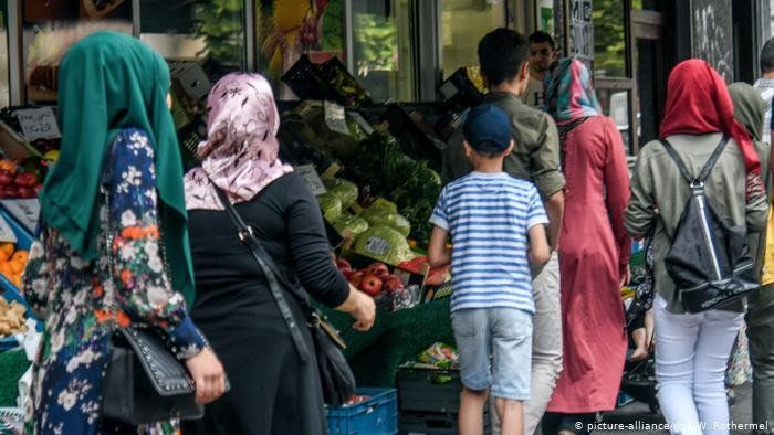 أكثر من 60 بالمائة من السوريين...