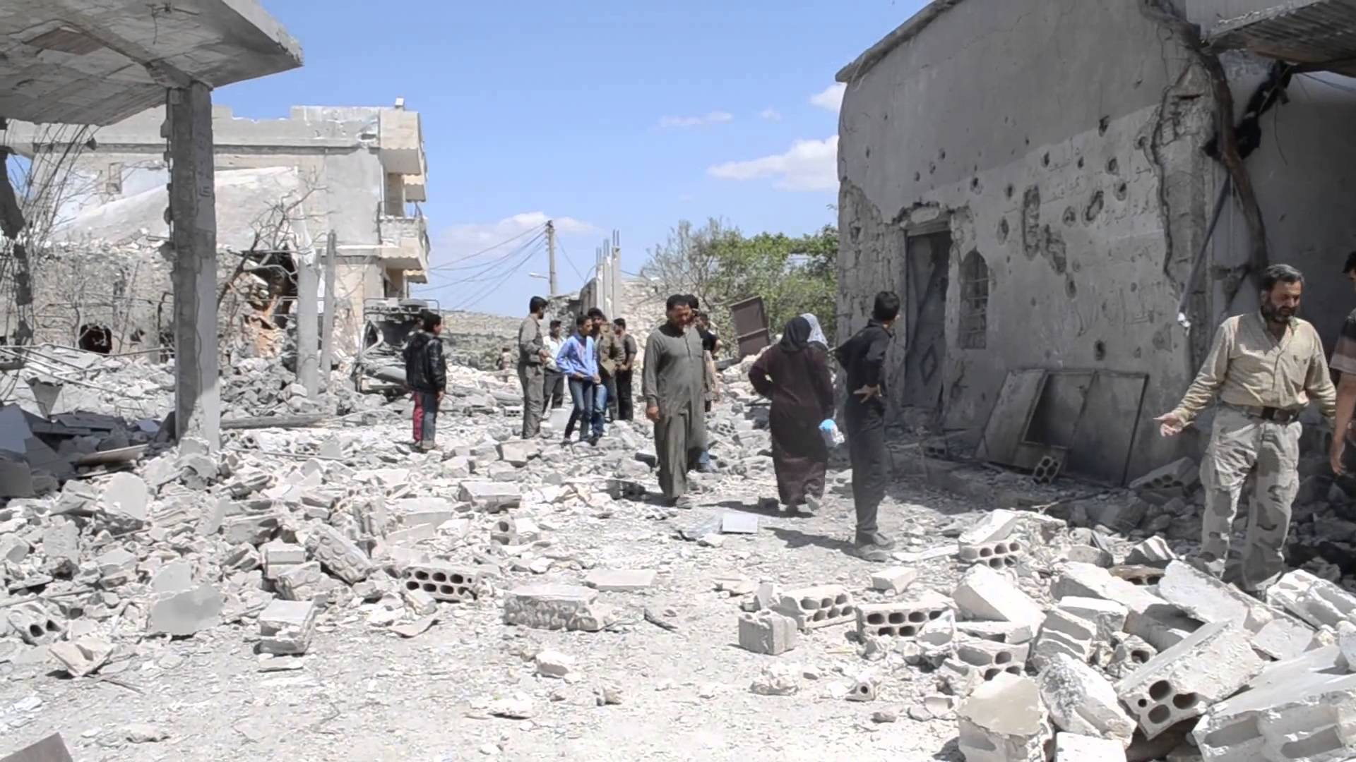 شهداء أطفال وجرحى بقصف روسي عل...