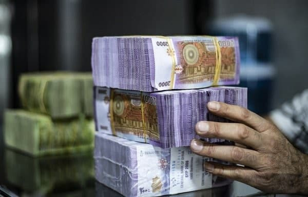 الحجز على أموال عشرات الأشخاص...