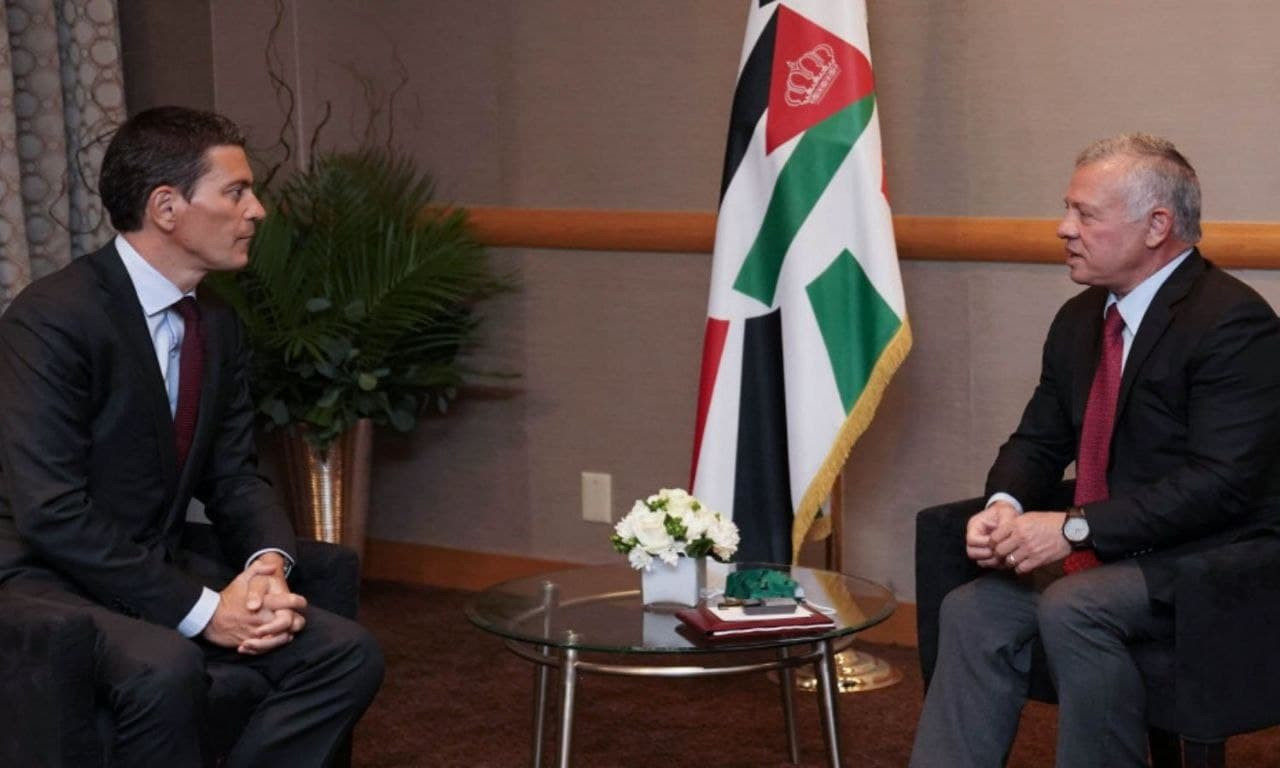 الأردن يبحث مع "لجنة الإنقاذ ا...