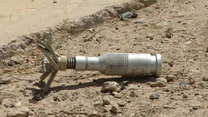 جرحى بانفجار قذيفة في مخيم بدر...