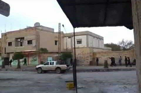 اشتباكات بين فصيلين من "الجيش...