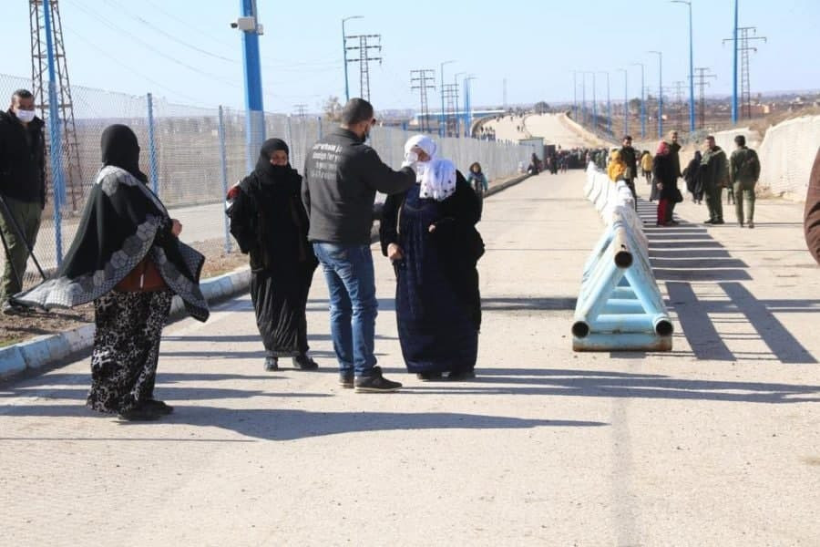 "قسد" تعلن فتح معبر الصالحية ب...