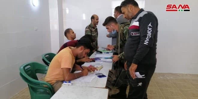 درعا.. النظام يفتتح مركز "تسوي...