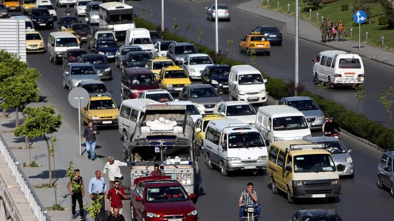 "محافظة دمشق" تحرم 150 وسيلة ن...