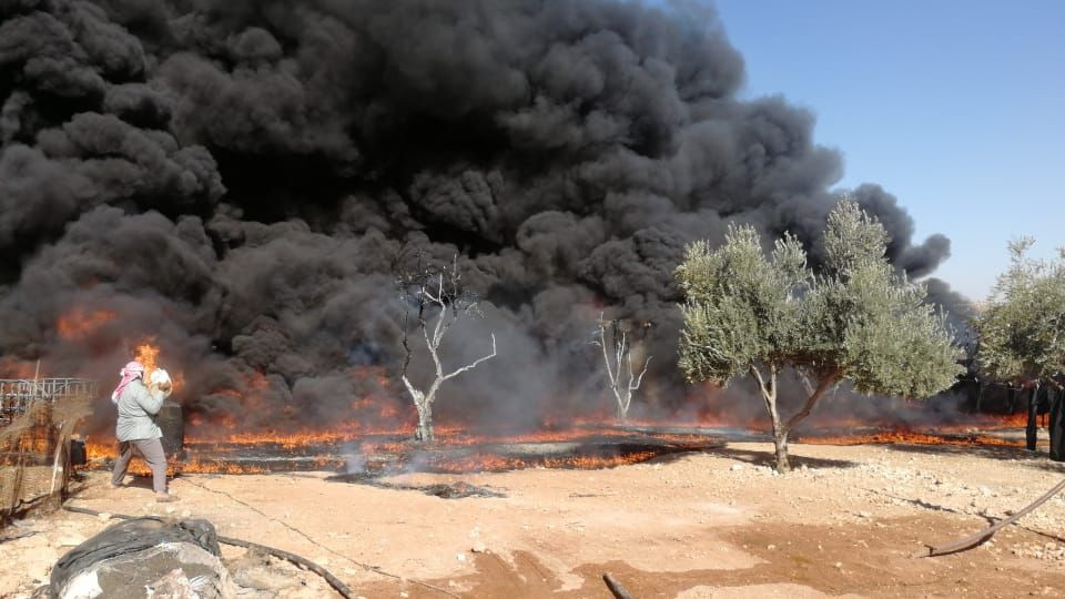 حريق بمخيم عشوائي شرقي حلب يتس...