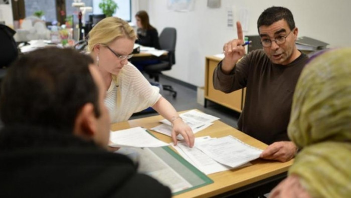 قرار ألماني جديد يهدد مؤيدي ال...