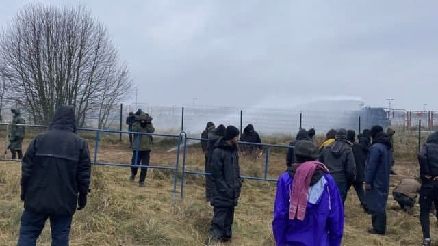 بيلاروسيا أعادت 3 آلاف سوري وع...