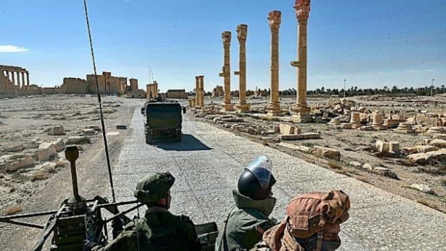 القوات الروسية تجري توسعة لمطا...